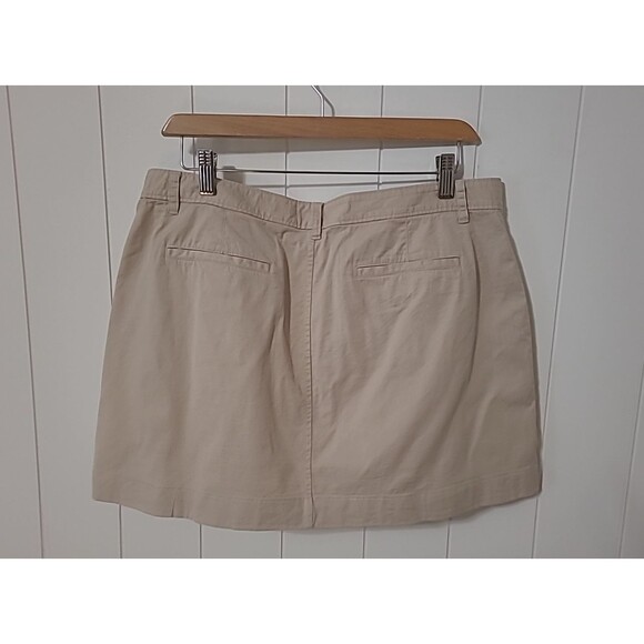 Theory Khaki Tan Mini Skirt Pockets Size 12 Preppy Minimalist - Picture 4 of 8